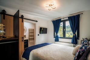 5 室のベッドルーム、アイロン / アイロン台、WiFi、ベッドシーツ