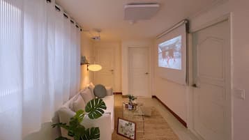 Cortinas blackout y sistema de insonorización