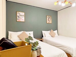 Blackout drapes, soundproofing, iron/ironing board, free WiFi - House Lotus (Seoul)