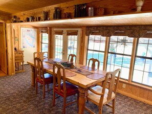 Dining - Turman's Slice of Heaven: Lake Fork water front cabin (Yantis)