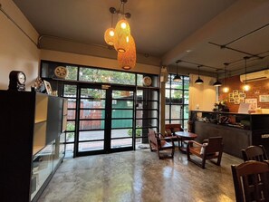 Reception - BNK89 Hostel (Bangkok)