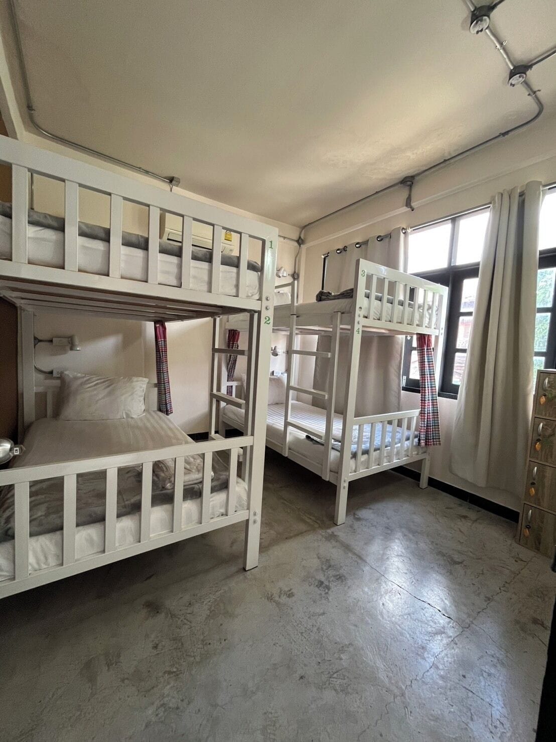 Classic Shared Dormitory | Free WiFi