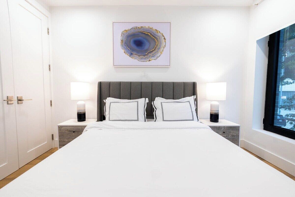 Lejlighed - 1 soveværelse - køkken | Skrivebord, arbejdsområde til bærbare computere, mørklægningsgardiner