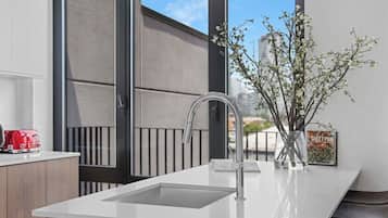 アパートメント 2 ベッドルーム キッチン ガーデンビュー | 内装