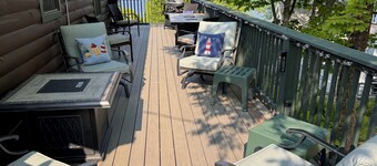 Ocean Views Charming 2-bedroom 2 bath Modern Log Cabin