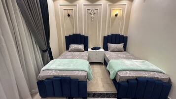 3 bedrooms, iron/ironing board, free WiFi, bed sheets