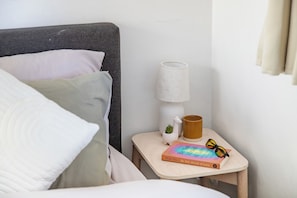 2 makuuhuonetta, silitysrauta/-lauta, ilmainen Wi-Fi, vuodevaatteet