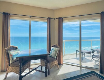 Emerald Isle #1203 Beach Chairs & Umbrella Service Included