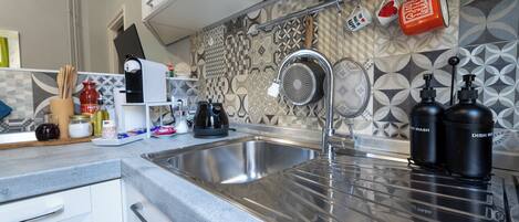 Oven, stovetop, dishwasher