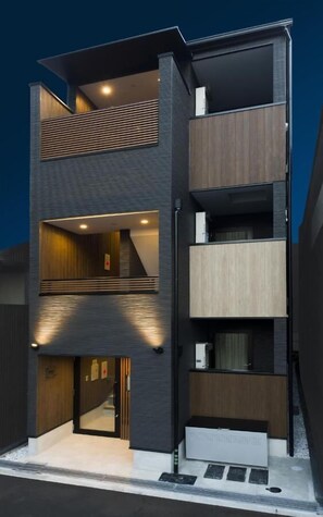 Front of property - Yukishigure-Taisho (Osaka)