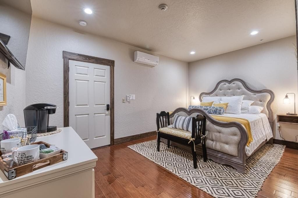 Rom – deluxe | Safe på rommet, individuelt dekorert og individuelt innredet