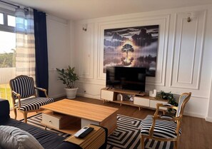 Smart-TV, musikkbibliotek og filmbibliotek