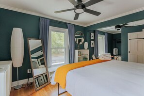 Desk, iron/ironing board, free WiFi, bed sheets