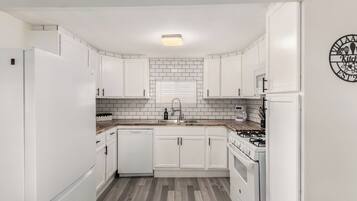 Microwave, oven, stovetop, dishwasher