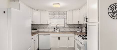 Microwave, oven, stovetop, dishwasher