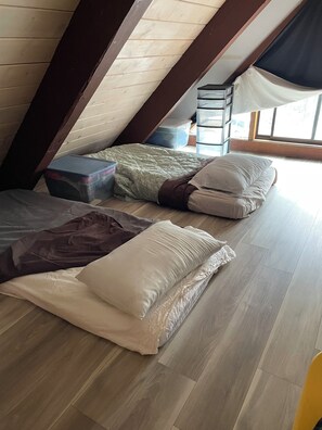 Iron/ironing board, WiFi, bed sheets - Incline Village Condo 2 Fl 3 Bdrm/ 7 Guests  2 Car Permits (Incline Village)