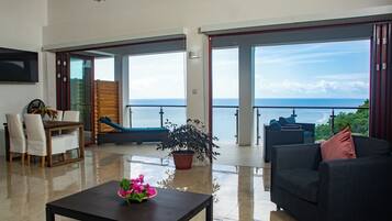 Luxury Apartment, Balcony, Sea View | In-room safe, blackout curtains, soundproofing, iron/ironing board