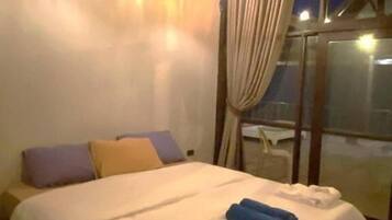 Iron/ironing board, free WiFi