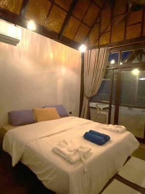 アイロン / アイロン台、WiFi (無料)