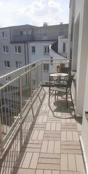 Property grounds - Modern, fully equipped apartment, ideal for professionals, companies, expats (Essen)