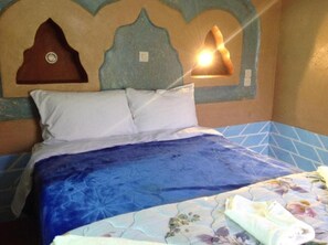 خزنة داخل الغرفة وواي فاي مجانًا