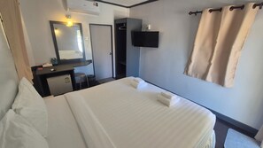 Superior Bungalow, Balcony, Pool View | Free WiFi - Chang Life Resort (Ko Chang)