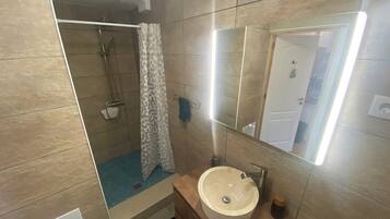 Handtücher, Toilettenpapier