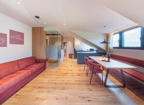 Dining - Stylish vacation apartment at the Kandlerhof winery - peace, wine & enjoyment of nature (Bozen)