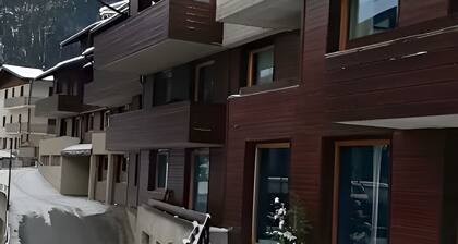 Apartment "Viola" on the Ski Slopes and with Solarium