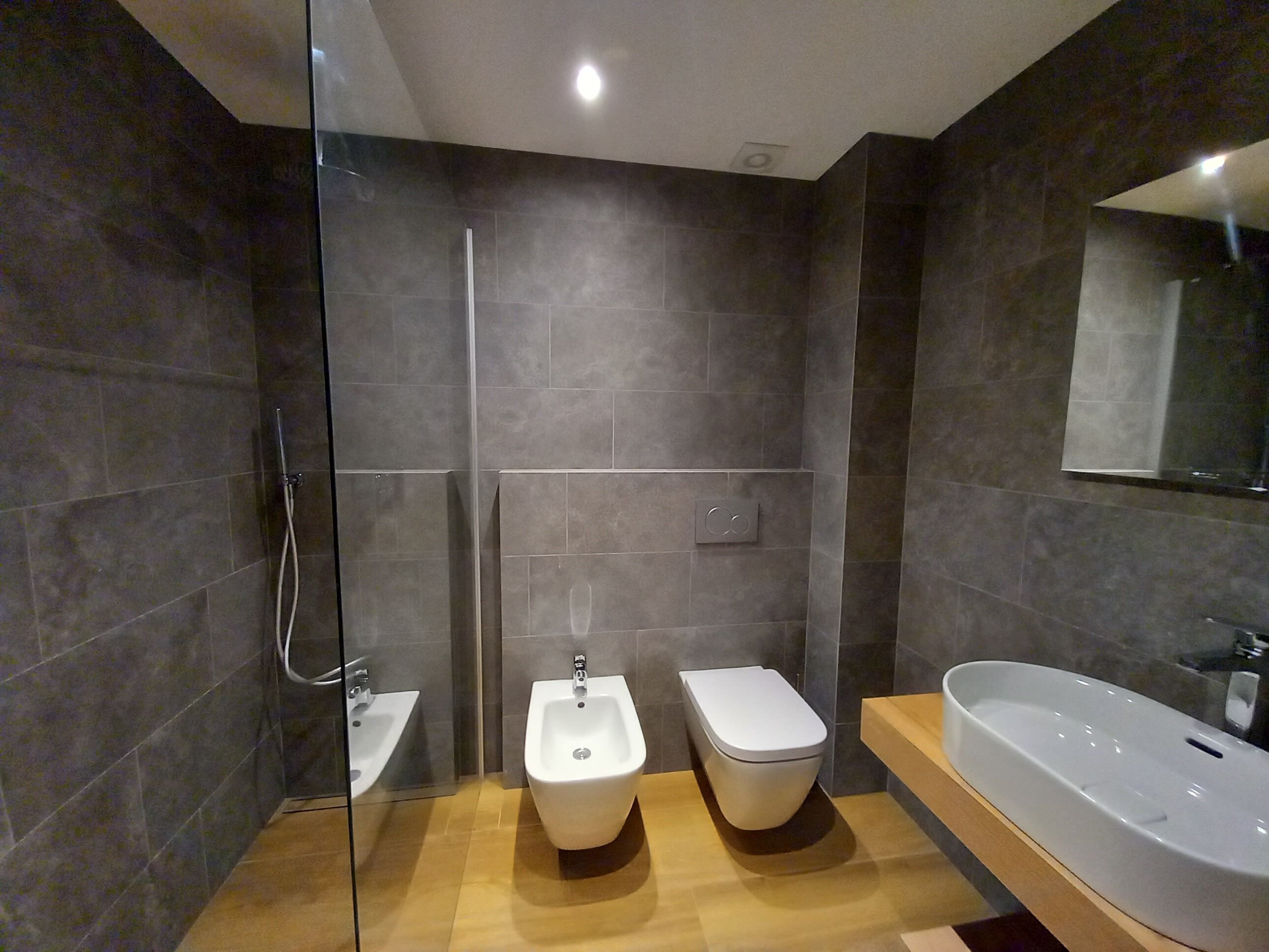 Handdoeken, toiletpapier