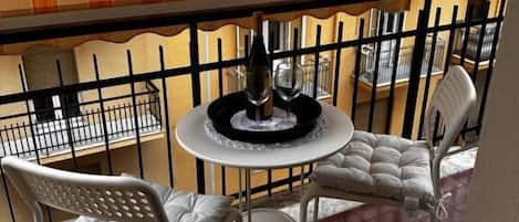 Double Room, Balcony, City View | Outdoor dining