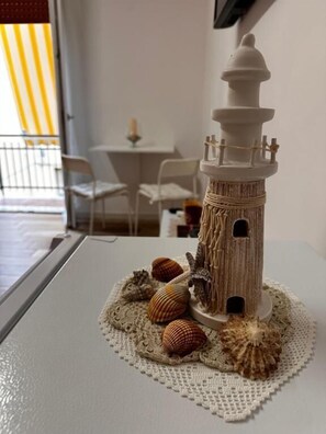 Interior detail - Coro & Bentu  (ALGHERO)