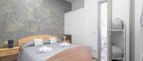 1 soverom, internettilgang og sengetøy