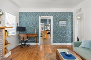 Televisie en een open haard