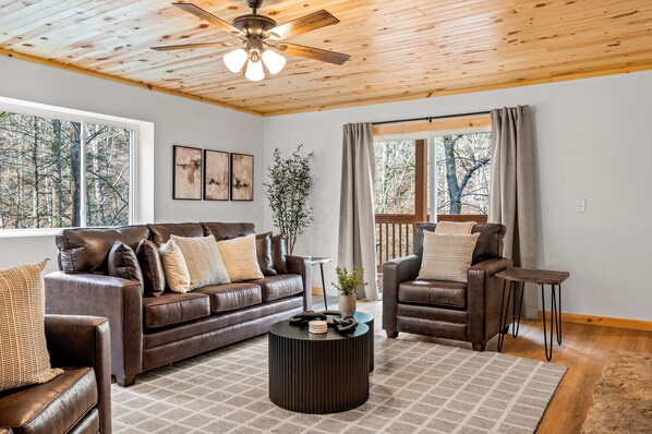 TV connectée, cheminée, jeux vidéo