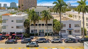 Bügeleisen/Bügelbrett, kostenloses WLAN