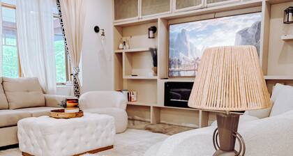 Fall Nordic Cottage Retreat with Hot Tub 60 Minutes from City