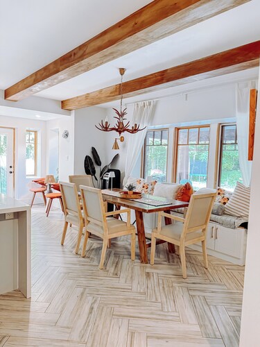 Fall Nordic Cottage Retreat with Hot Tub 60 Minutes from City