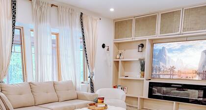 Fall Nordic Cottage Retreat with Hot Tub 60 Minutes from City