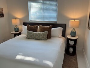 4 Schlafzimmer, Schreibtisch, Bügeleisen/Bügelbrett, Reisekinderbett