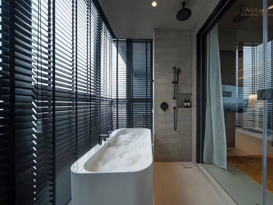 Studio Suite Bulan Madu, 1 Tempat Tidur King | Kamar mandi | Perlengkapan mandi gratis, pengering rambut, jubah mandi, dan sandal