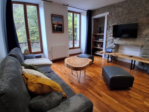 Bel appartement T3 de 50 m2, à 15 min de Gourette, idéal ski et rando !