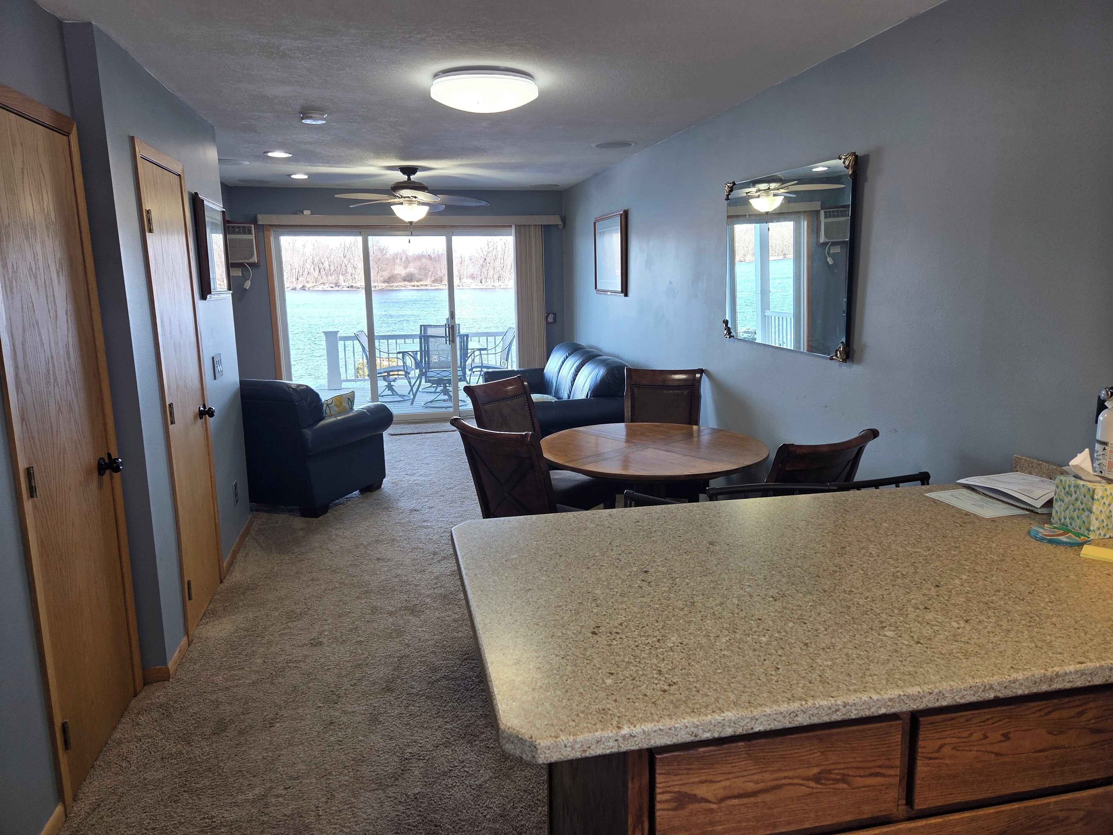 リビング エリア