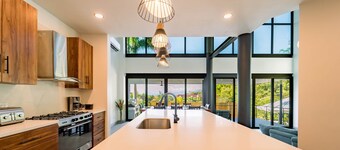Luxury 7BR Jungle Villa âą Pool âą Concierge