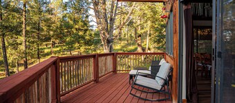 Apache Pines a stunning mountain home with a view you can't imagine!