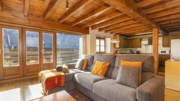 Télévision, cheminée