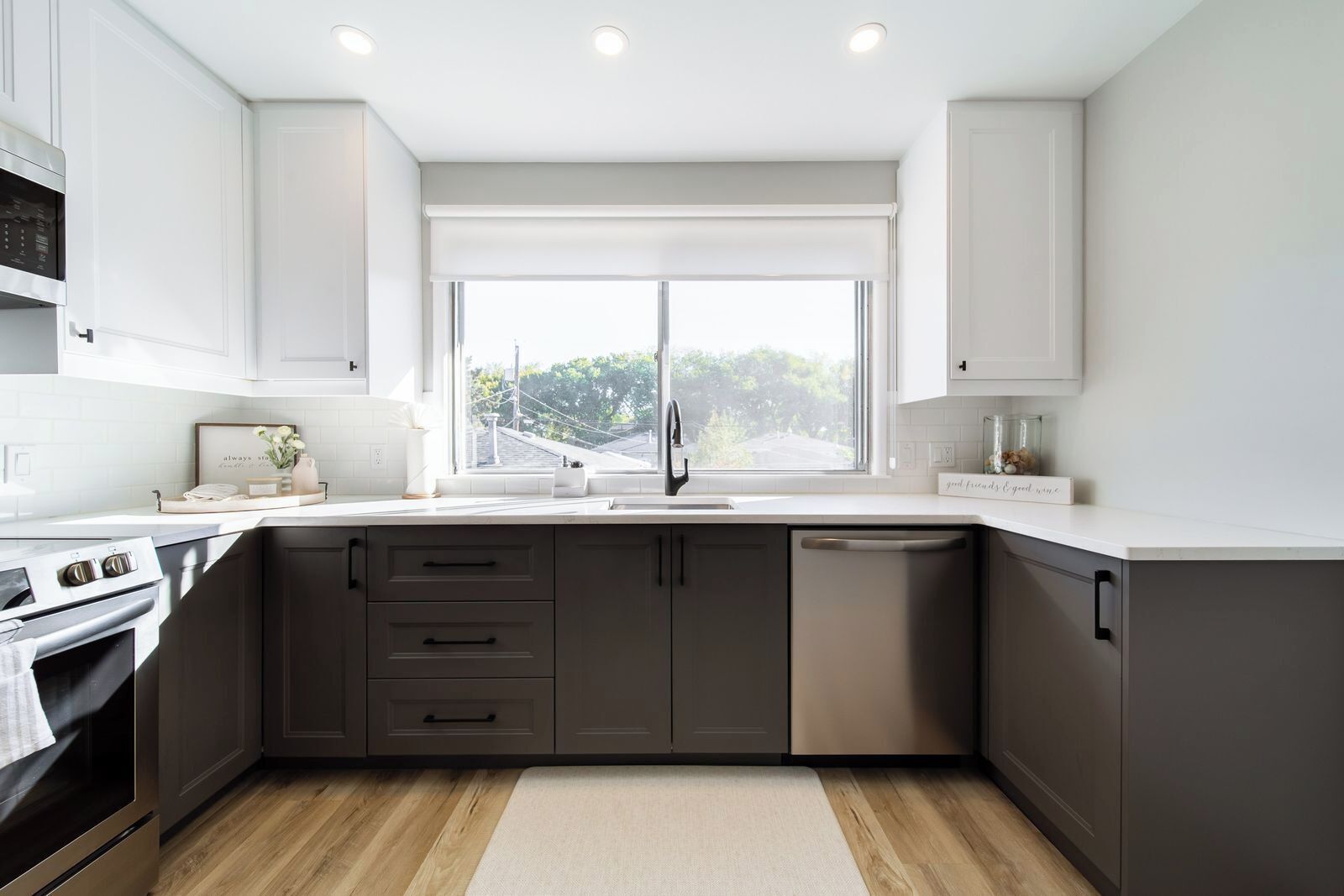 ثلاجة، ميكروويف، فرن، موقد طهي مسطح