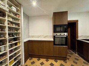 Microwave, oven, stovetop