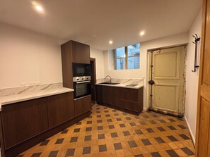 Microwave, oven, stovetop