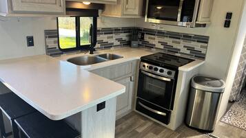 Microwave, oven, stovetop, dishwasher